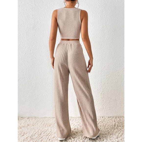 2 piece set: Crop top Tank & Wide Leg Pants - Picture 3 of 11